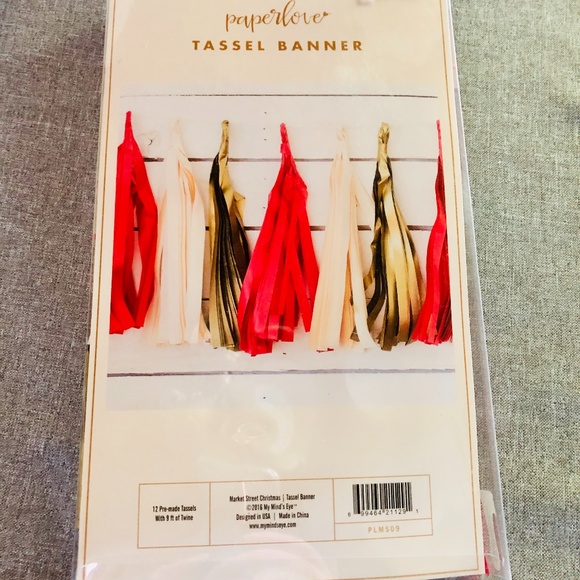 NWT Paperlove Tassel Banner - Picture 1 of 2